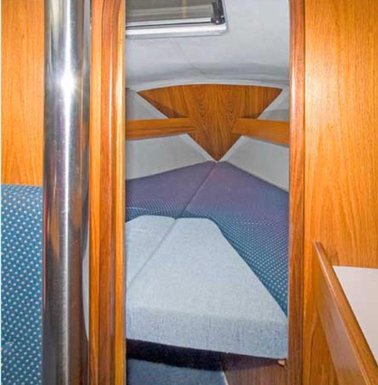 Cosy Sailing Boat Glamping Accommodation On The River In Sandwich Exterior photo